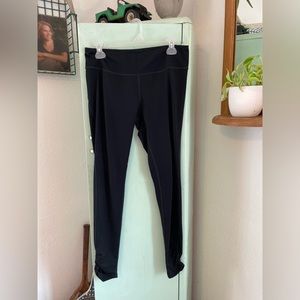 Aneka New Balance Leggings, Size Large, Black